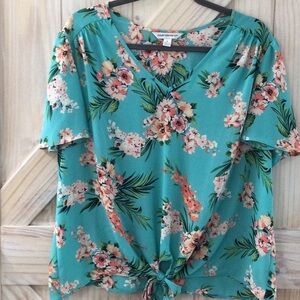 Counterparts pretty floral blouse